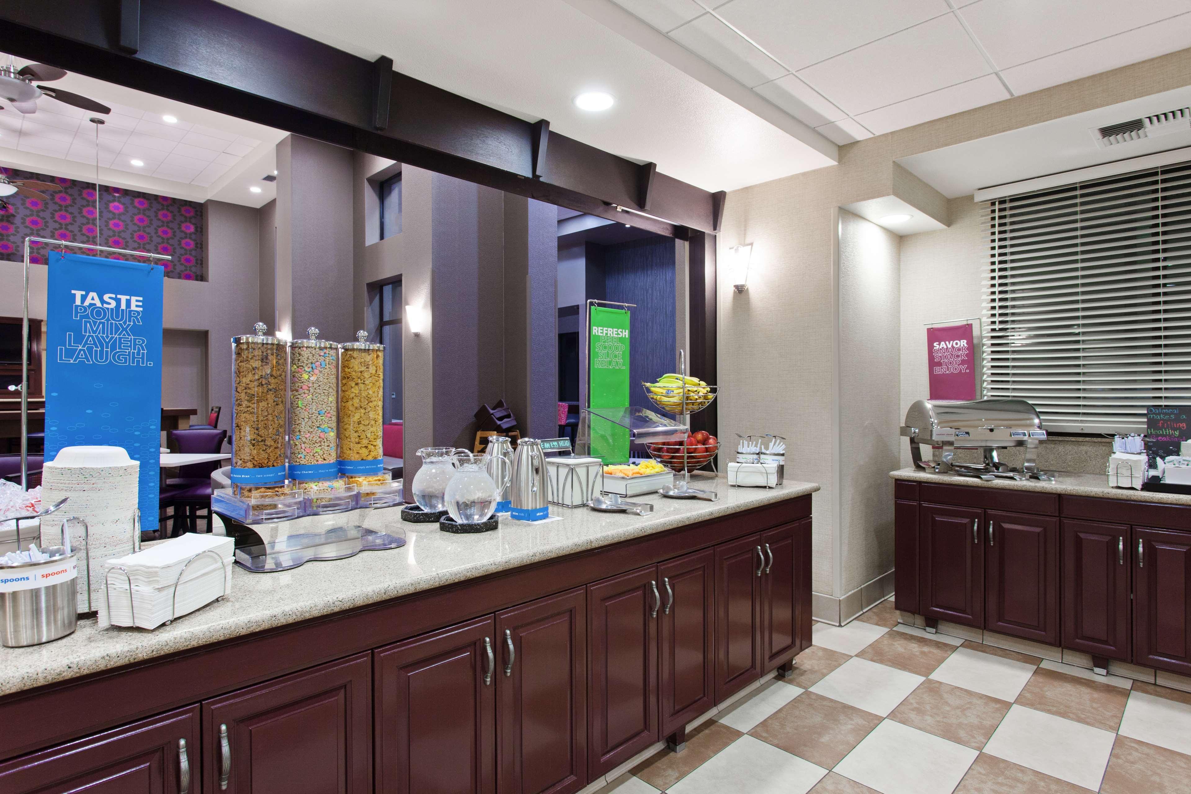 Hampton Inn & Suites Oakland Airport-Alameda Ngoại thất bức ảnh