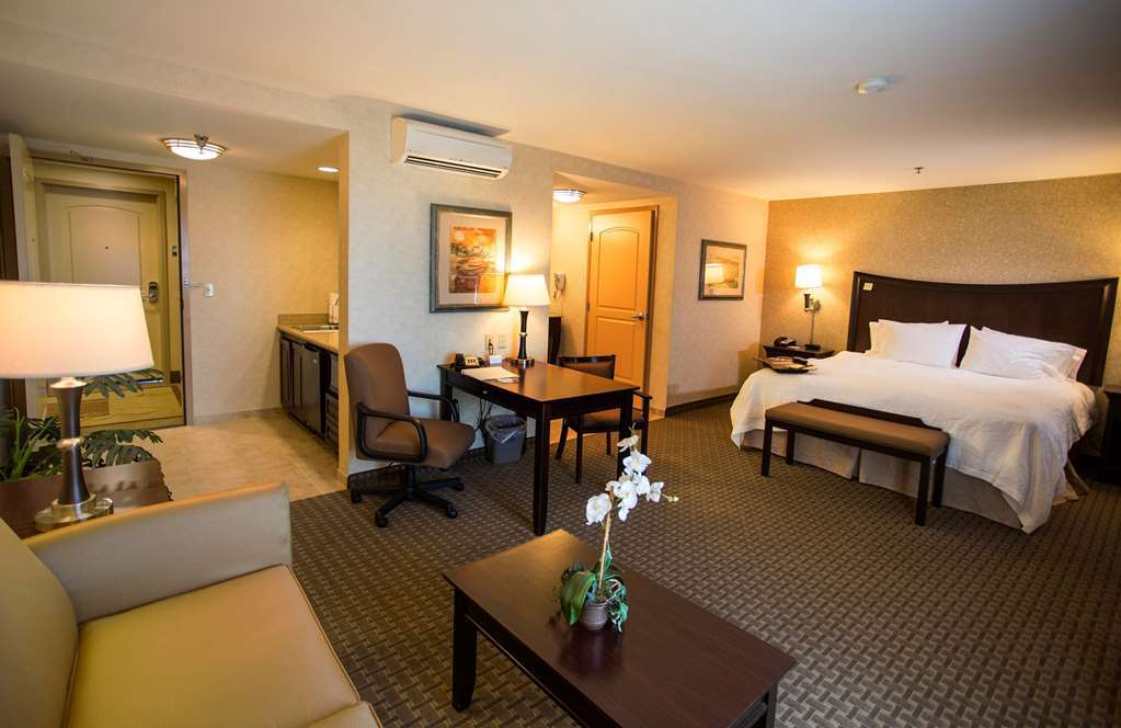 Hampton Inn & Suites Oakland Airport-Alameda Phòng bức ảnh