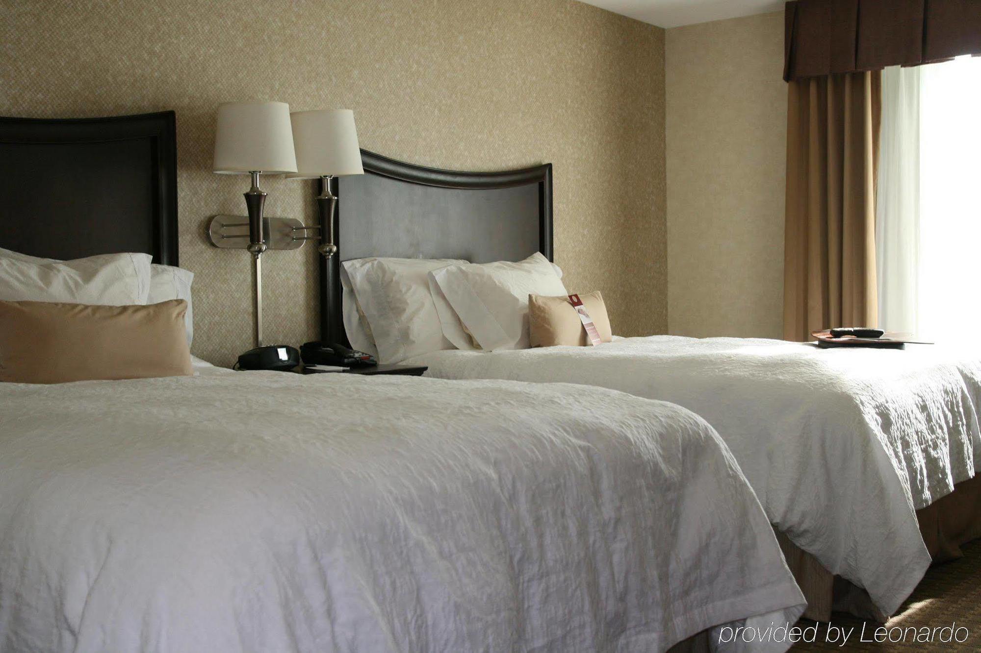 Hampton Inn & Suites Oakland Airport-Alameda Phòng bức ảnh